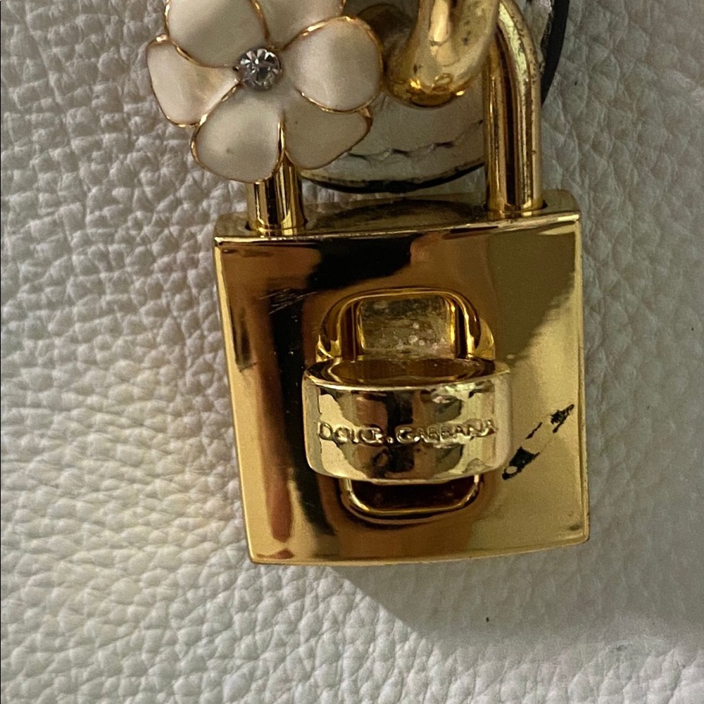 Dolce and Gabbana softbag. White Color. Small - Picture 6 of 11
